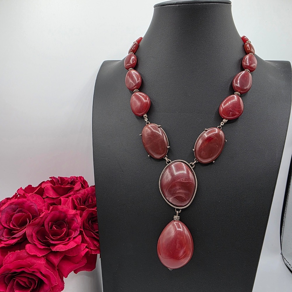 NRT Avon Burgundy Marbled Resin‎ Statement Necklace Silver Tone Vintage Cabochon